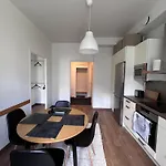 Topfloor Apartment With Courtyard Views
