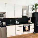 Hakaniemi Luxury Apartment Helsinki Center, 24H Check In