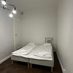 Modern And Private 3 Bedroom Apt With Sauna