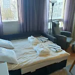 Fresh Apartment With Private Sauna In The Center Of Helsinki, Free Park