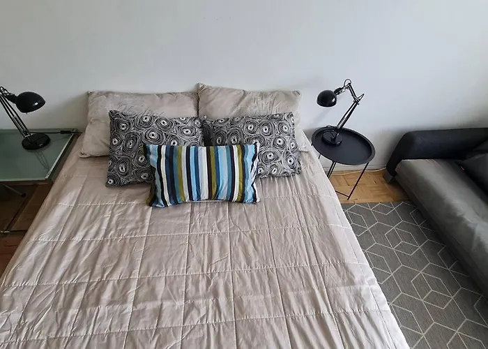Scandinavian 2-Rooms Apartment City Center