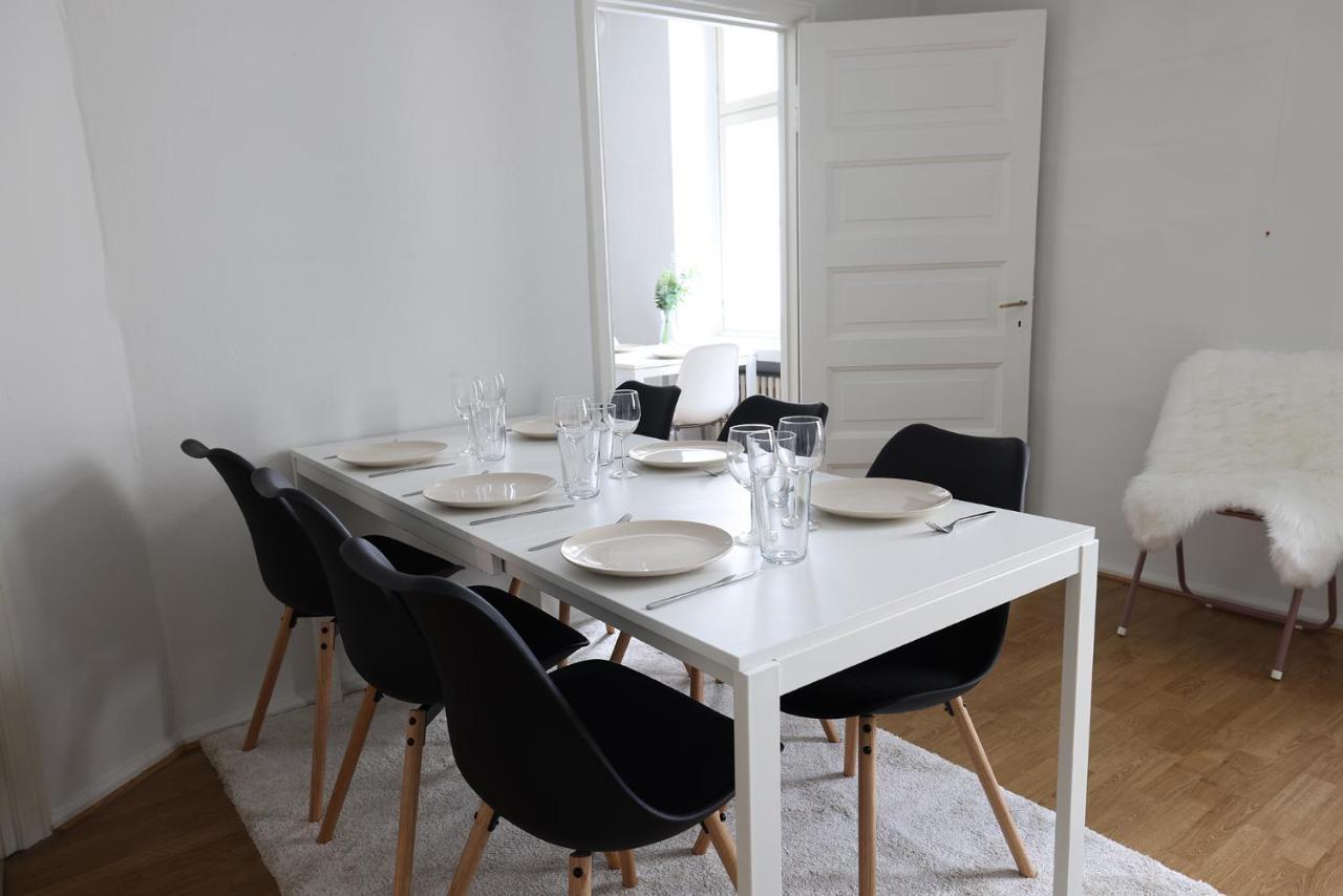 Huoneisto 2ndhomes Cozy And Quiet 2br By The Esplanade Park *