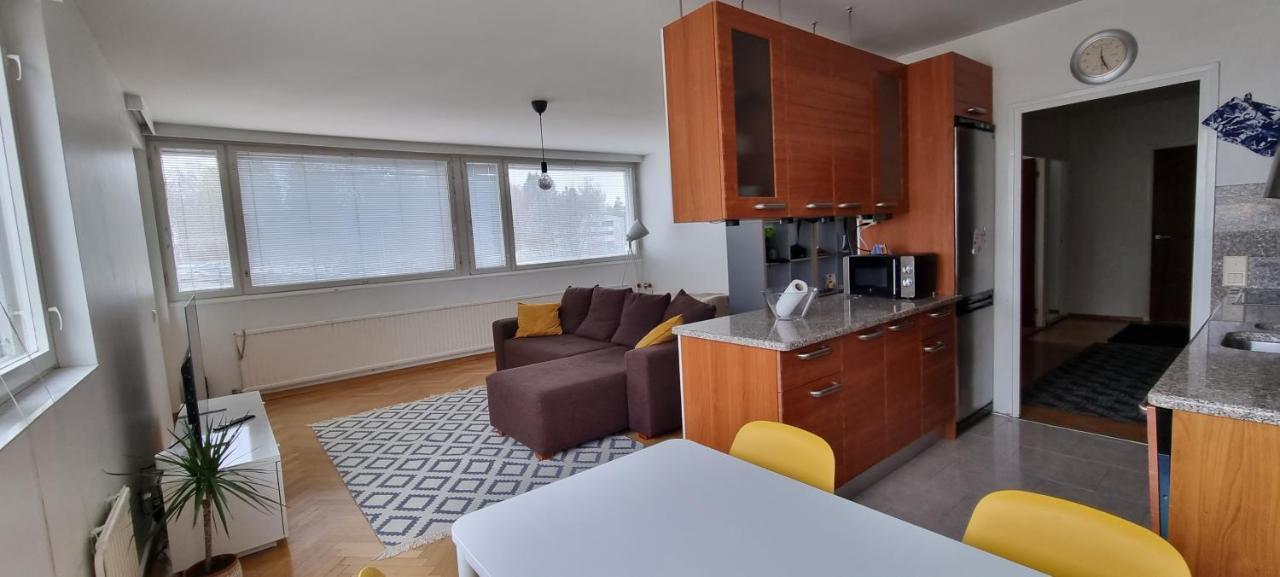 Valoisa Huoneisto Meren Rannalla Helsinki