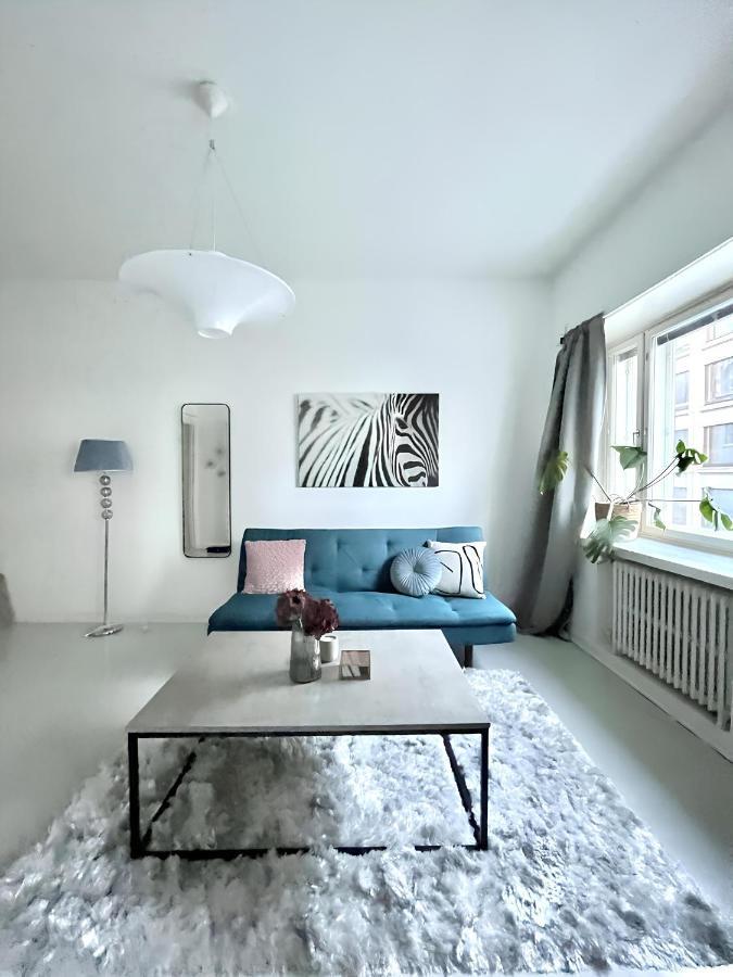 Stylish Studio At The Heart Of Huoneisto *