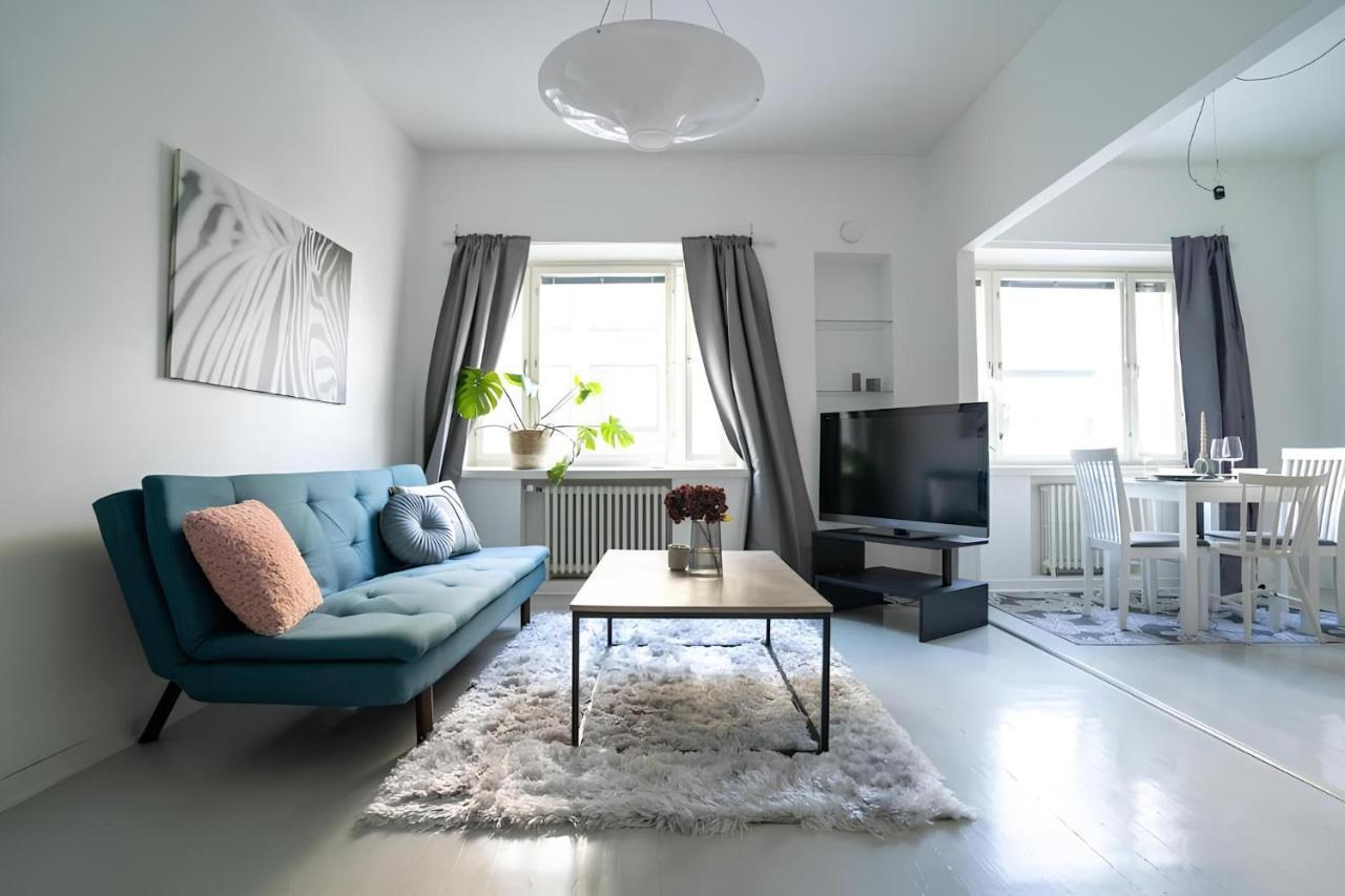 Stylish Studio At The Heart Of *