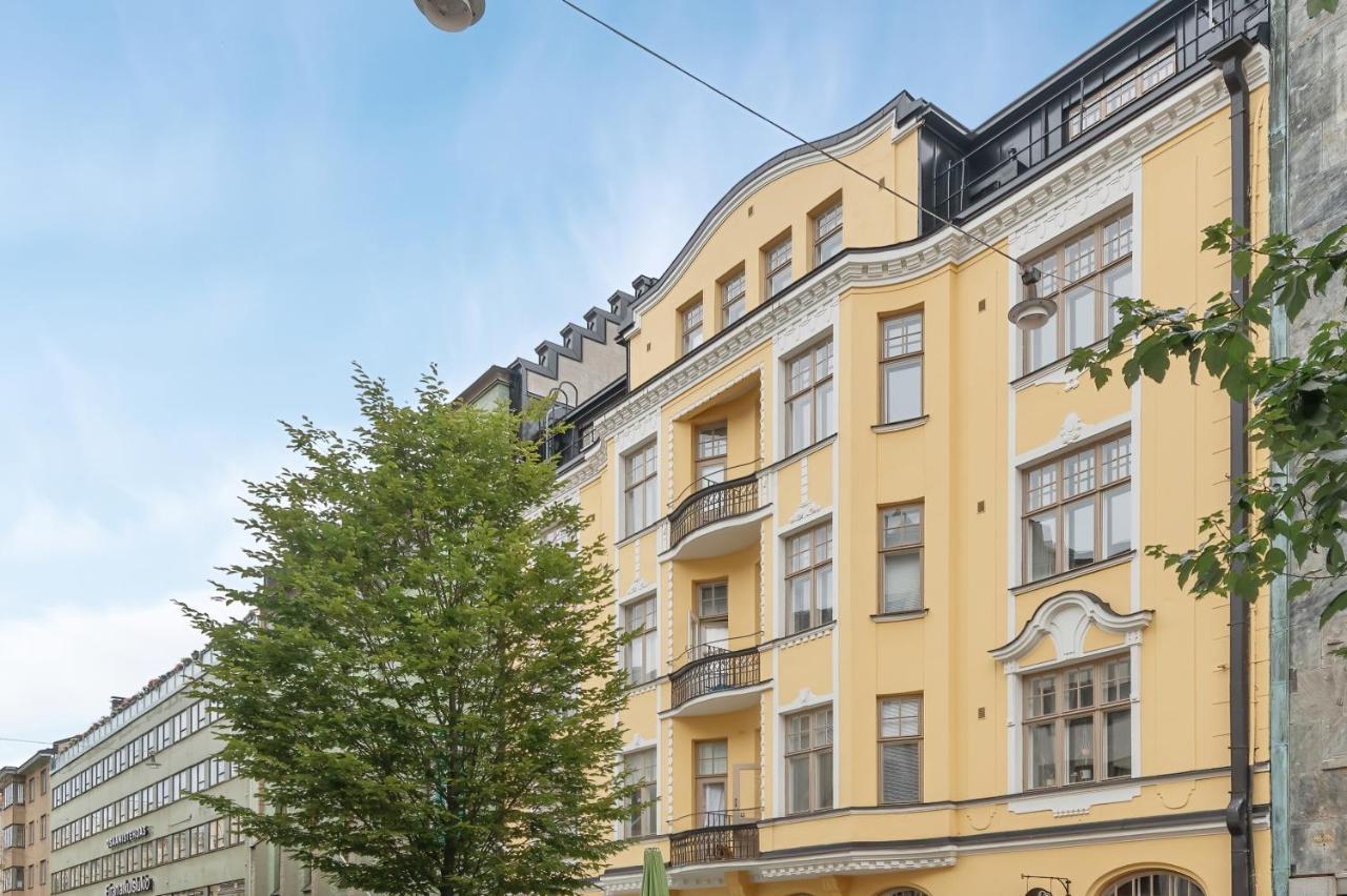 Huoneisto Wehost Fabulous 2br In Prestigious Punavuori @iso Roobertinkatu 26 *