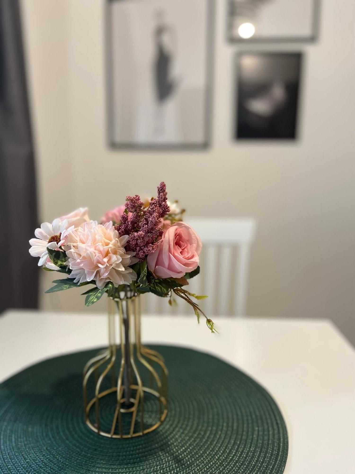 Stylish Studio At The Heart Of *