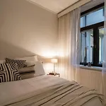 Roost Freda 43