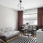 Trendy Nordic Studio By Tram Stop