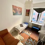 Best Location Private Room In Helsinki Easy Access