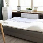 2Ndhomes Modern Studio With Great Location In Malminkatu