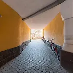 Small Studio In Design District