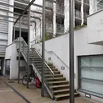 Poista 2Ndhomes Modern 1Br Home With Balcony By The Central Station