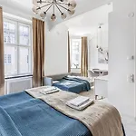 Wehost Marble And Brands In The Heart Of Helsinki @Vuorikatu 8