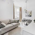 Wehost Marble And Brands In The Heart Of Helsinki @Vuorikatu 8