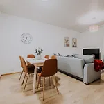 Apartment, Sleepwell, Tyynimeri With Private Parking And Optional Private Sauna