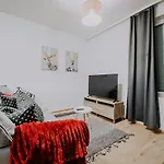 Apartment, Sleepwell, Tyynimeri With Private Parking And Optional Private Sauna