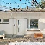 Cozy Duplex At Heikinlaakso