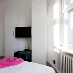 Stylish Studio In The Centre
