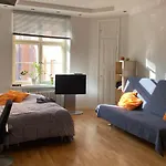 Big Studio Close To Center With Wifi