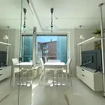 Luminous Studio 15Min To Center With Wifi & Netflix