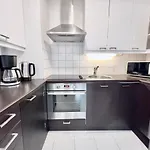 Lovely Central Apartment Helsinki