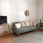 Poista 2Ndhomes Spacious Studio By The Esplanade Park