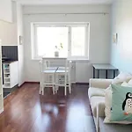 Scenic Apartment Close To Nature In Helsinki