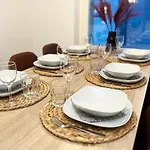 Stylish Scandinavian Suite - Sauna, Harbor & Free Parking