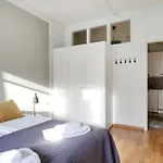 Kotimaailma Apartments Kamppi - 2Br In The City Center With Code Lock