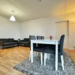 Downtown Rooms And Sauna