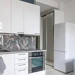 Renovated Studio In Central