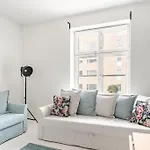 Renovated Studio In Central