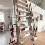 2Ndhomes Gorgeous And Unique Top Floor Apartment With Sea Views And Sauna
