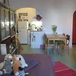 Cosy Studio Apartment With Great Location
