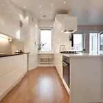 Luxury Nordic Loft With Great Kitchen And Location
