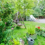 White House 61M2 Alppila Helsinki