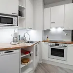 Cozy Roomy Studio Flat Next To Tram Stop @ Kallio