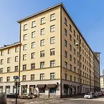 Unique & Scandinavian Suite - Sauna, Center, Metro