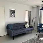 Top Floor One Bedroom Apartment With Balcony