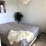 Top Floor One Bedroom Apartment With Balcony