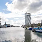 Sea View Studio, Tram Nearby, Netflix, Kamppi