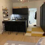 Cozy Studio In Ullanlinna With Central Location