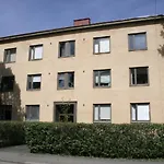 2Ndhomes Bright & Spacious Studio Next To Tram Lines In Meilahti