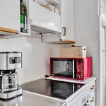 Vibrant And Central W Netflix, Wifi, 200M Tram And Bus