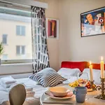Vibrant And Central W Netflix, Wifi, 200M Tram And Bus
