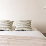 Bright Apt - Design District