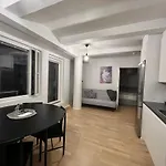 Modern Apartment With Private Terrace