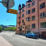 Quiet Apartment In The Center 76 M2