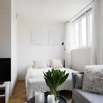 2Ndhomes Ullanlinna Penthouse Studios